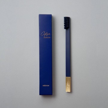 Apriori Slim Medium toothbrush Sapphire Blue Gold