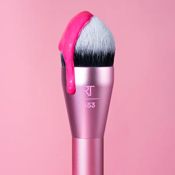 Real Techniques Power Pigment Blush Brush - Image 3