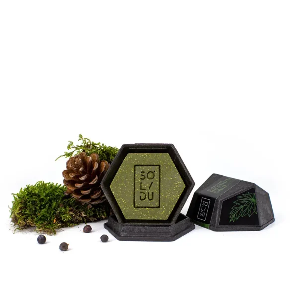 SOLIDU Volume Tamanu Oil & Nettle Shampoo Bar 65g - Image 2