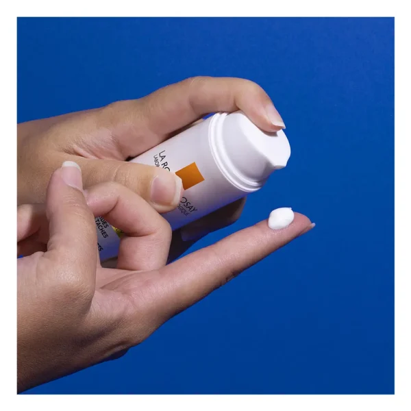Anthelios Age Correct SPF 50 Sunscreen 50ml - Image 4