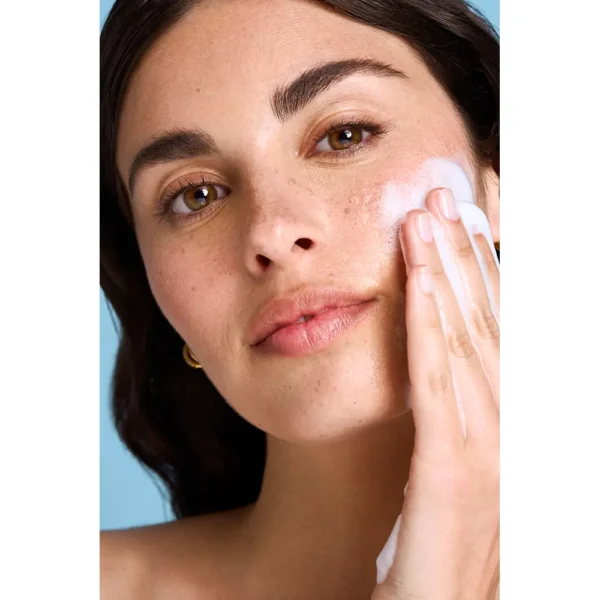 Collistar Soothing Cleansing Mousse 180ML - Image 3
