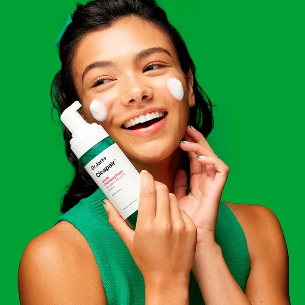 Dr.Jart+ Cicapair Gentle Cleansing Foam 150ML - Image 4