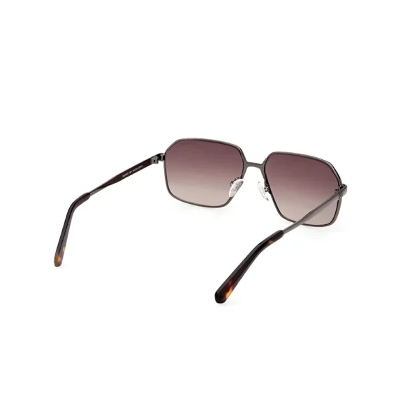 GUESS Sunglasses 140mm Classic Style - Image 4