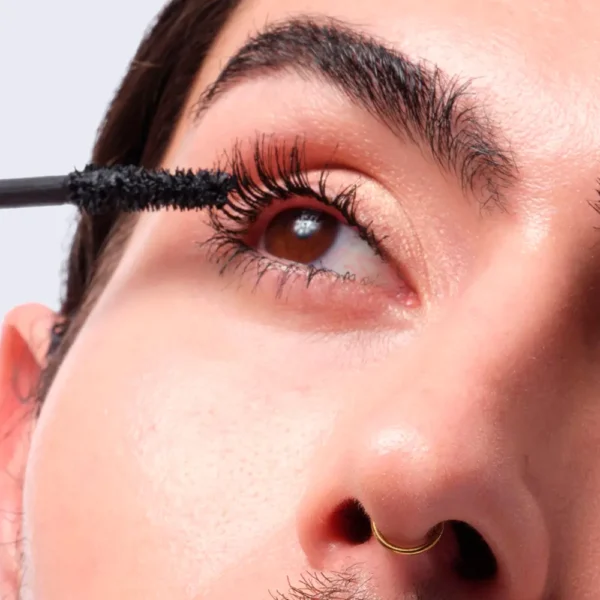 IT Cosmetics Superhero Waterproof Mascara 9ML - Black - Image 4