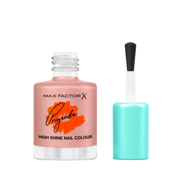 MAX FACTOR | PRYANKA | Nails - Image 4