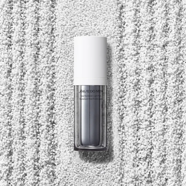 Men Total Revitalizer Light Fluid 70ML - Image 2