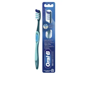 Oral-B Proclean Advanced Medium Toothbrush 40