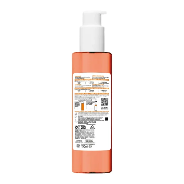 Revitalift Vitamin C Foam Cleanser with Salicylic Acid 150ML - Image 2