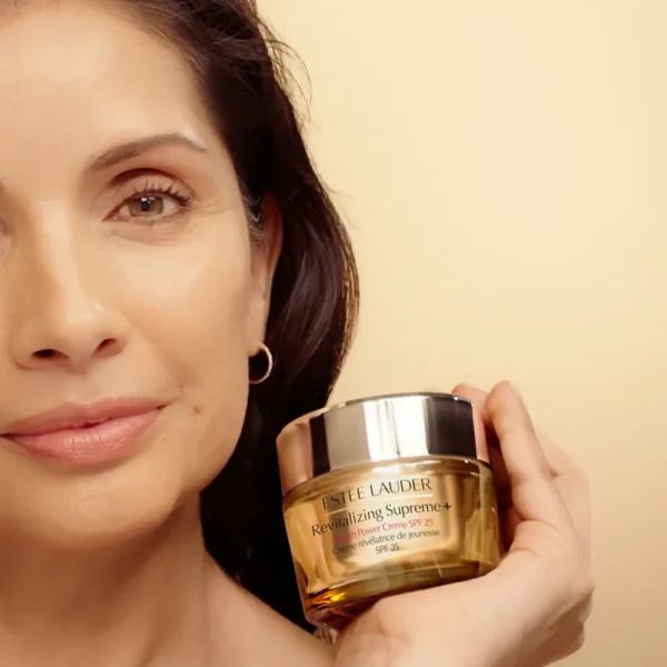 Revitalizing Supreme+ Cream SPF 25 50ml - Image 3