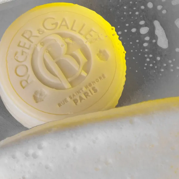 Roger & Gallet Cologne Twist 3-in-1 Solid Cleaner 100g - Image 4