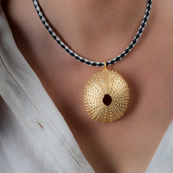 Shabama Luxe Black & White Necklace - Shiny Gold - Image 3