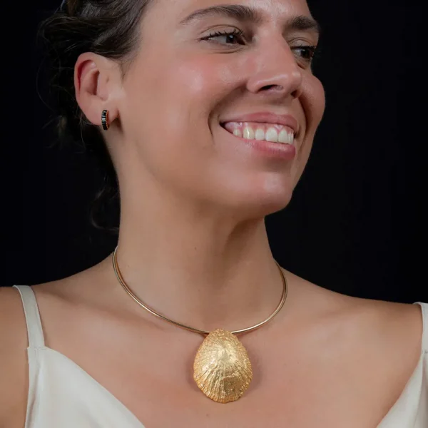Shabama Oro Brillo Elastic Necklace - 1 Unit - Image 3