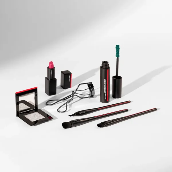 Shiseido Eyelash Curler - Makeup Accessory - Image 4