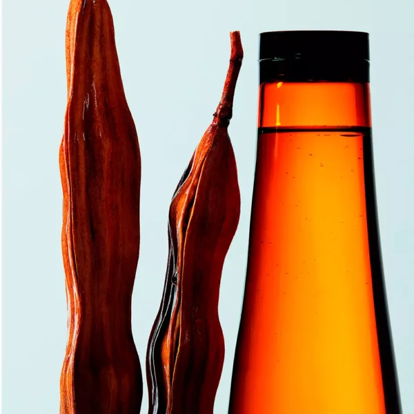 Shu Uemura Urban Moisture Hydro-Nourishing Shampoo 300ML - Image 2