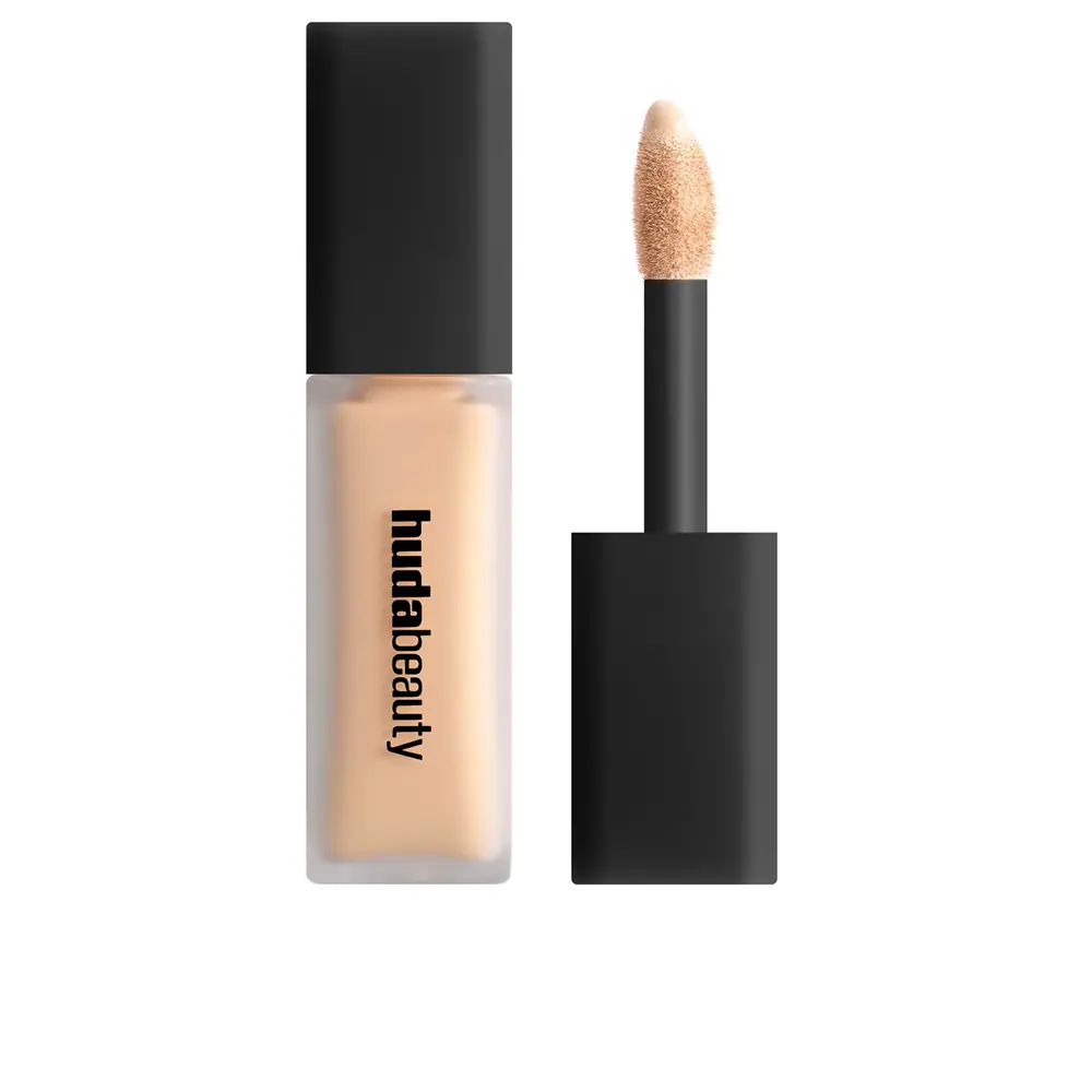 Huda Beauty Faux Filter Concealer